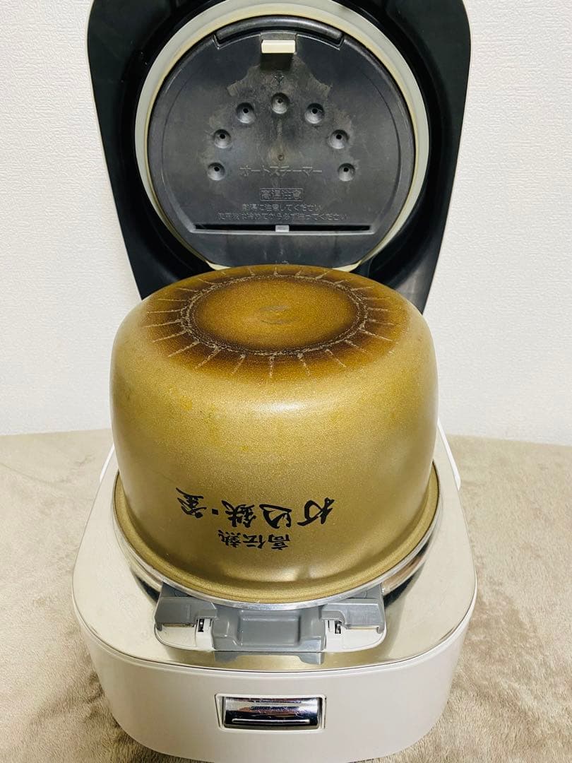 日立　IHジャー炊飯器　RZ-AW300M
