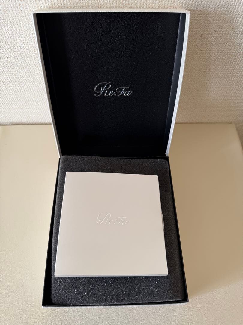 美品！リファ ReFa 美顔器 カラットレイ 顔 全身