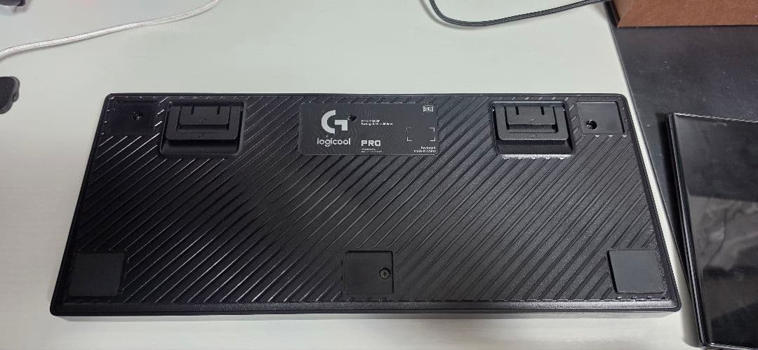 Logitech G Pro ゲーミングキーボード 本体