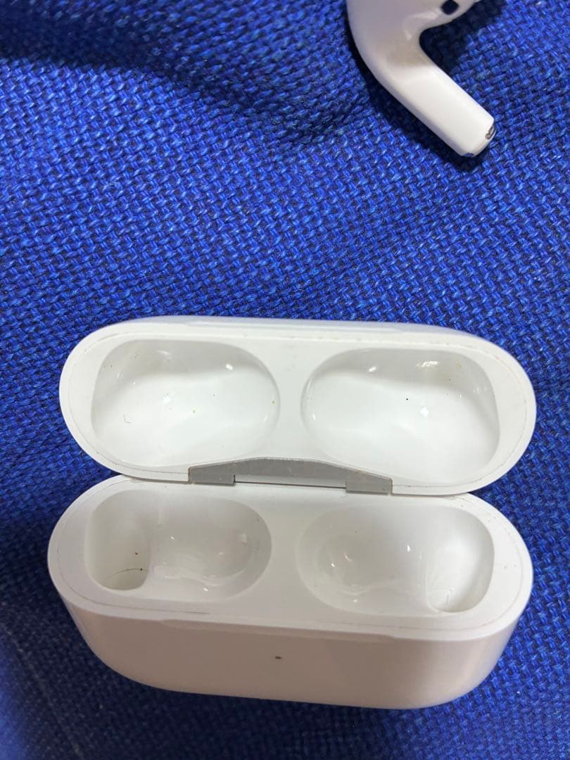 airpods pro 第一世代　ケース付き