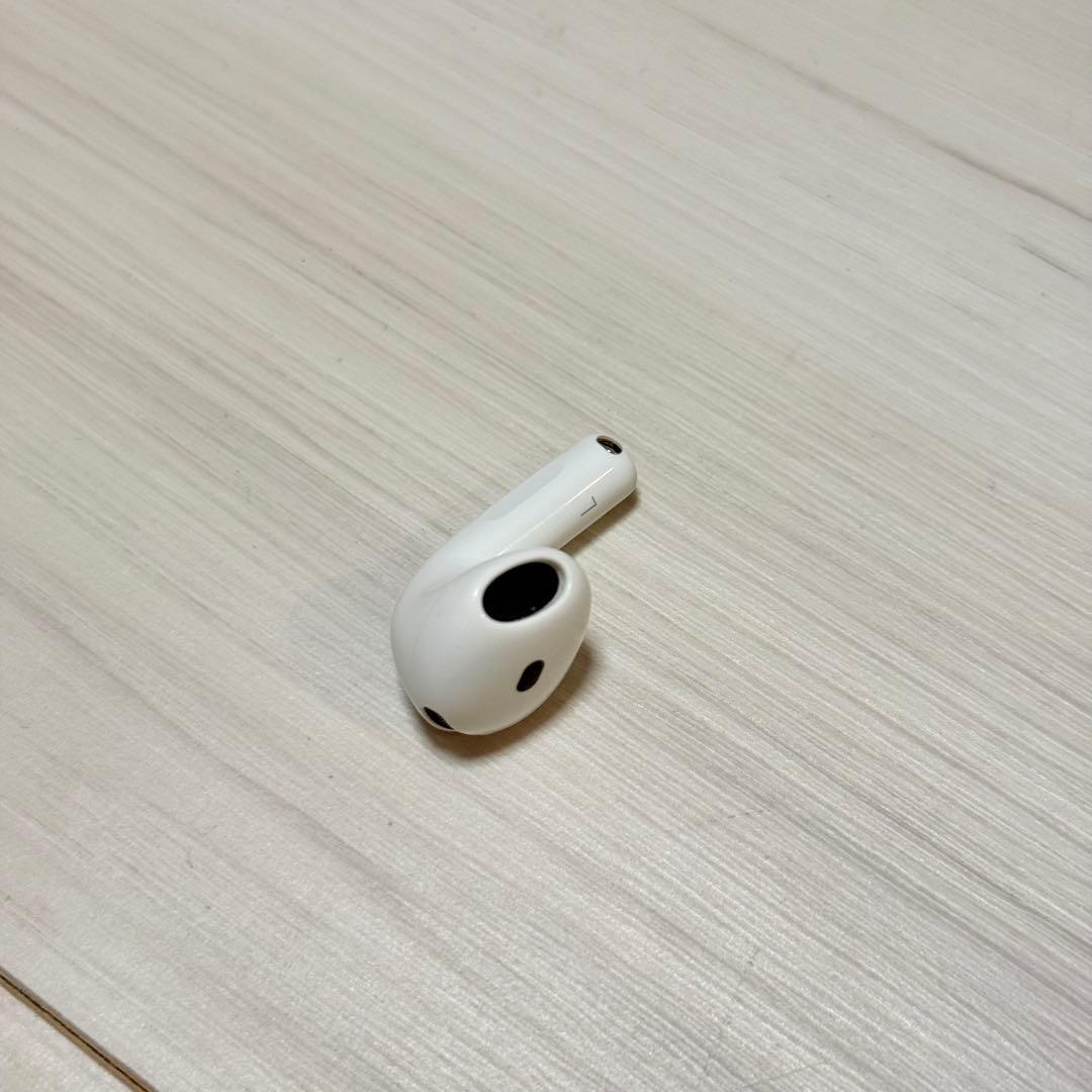 AirPods 第4世代 L片耳 左耳のみ イヤホン A3056