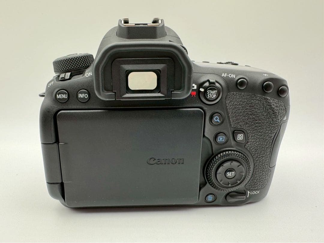 ☆美品【Canon】EOS 6D MarkII ボディ キャノン キヤノン