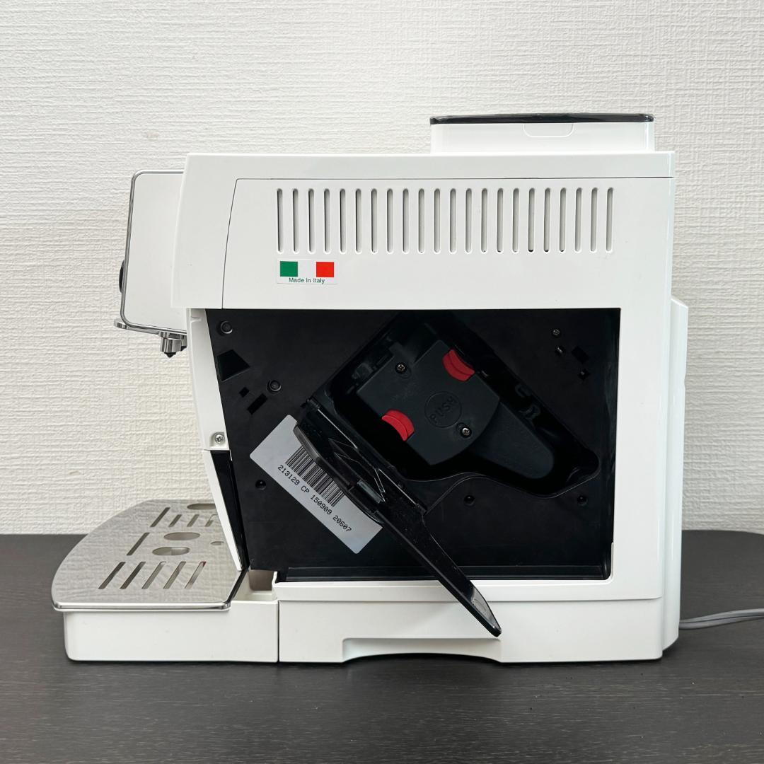 美品　デロンギ マグニフィカS ECAM23120W エスプレッソマシン