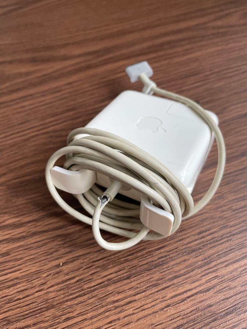 【値下げしました！】Apple MacBook Air 11インチ シルバー
