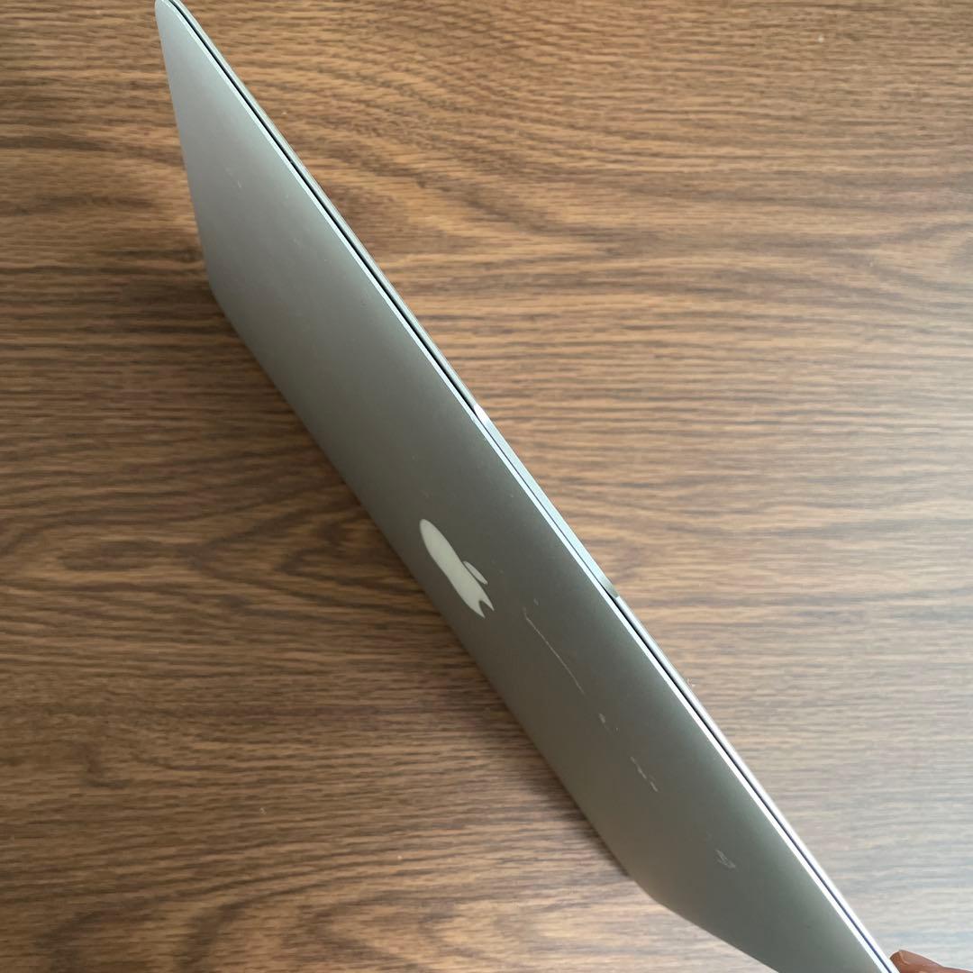 【値下げしました！】Apple MacBook Air 11インチ シルバー