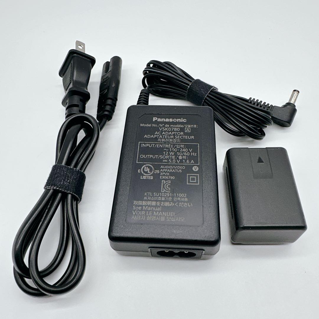 Panasonic　パナソニック　ビデオカメラ　HC-V520M　　ピンク