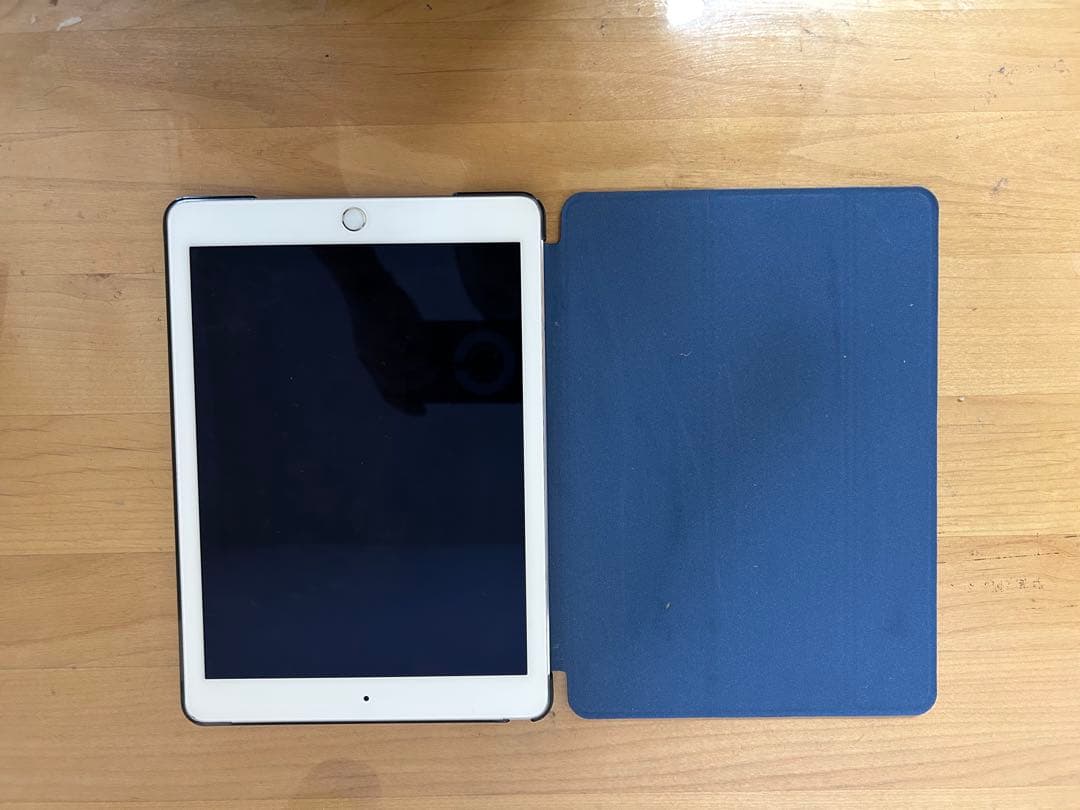 Apple iPad Air 2 64GB cellularモデル