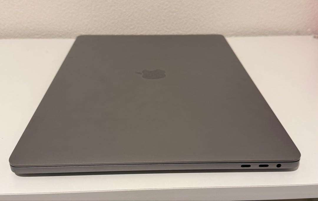美品 Macbook Pro 2017 15インチ 今年最新mac os