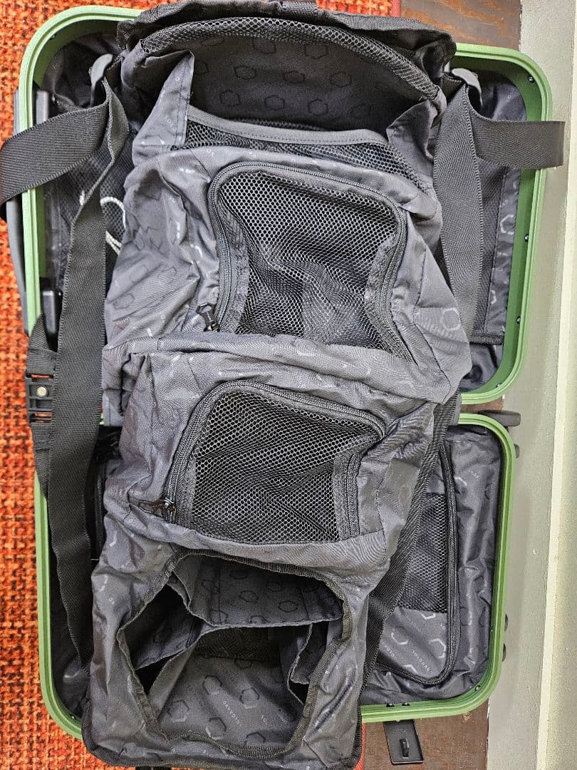 solgaard Carry-on Closet機内持込39L時短スーツケース
