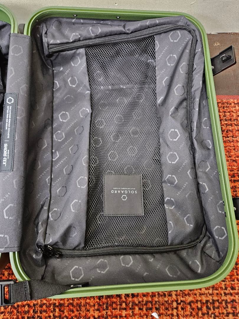 solgaard Carry-on Closet機内持込39L時短スーツケース