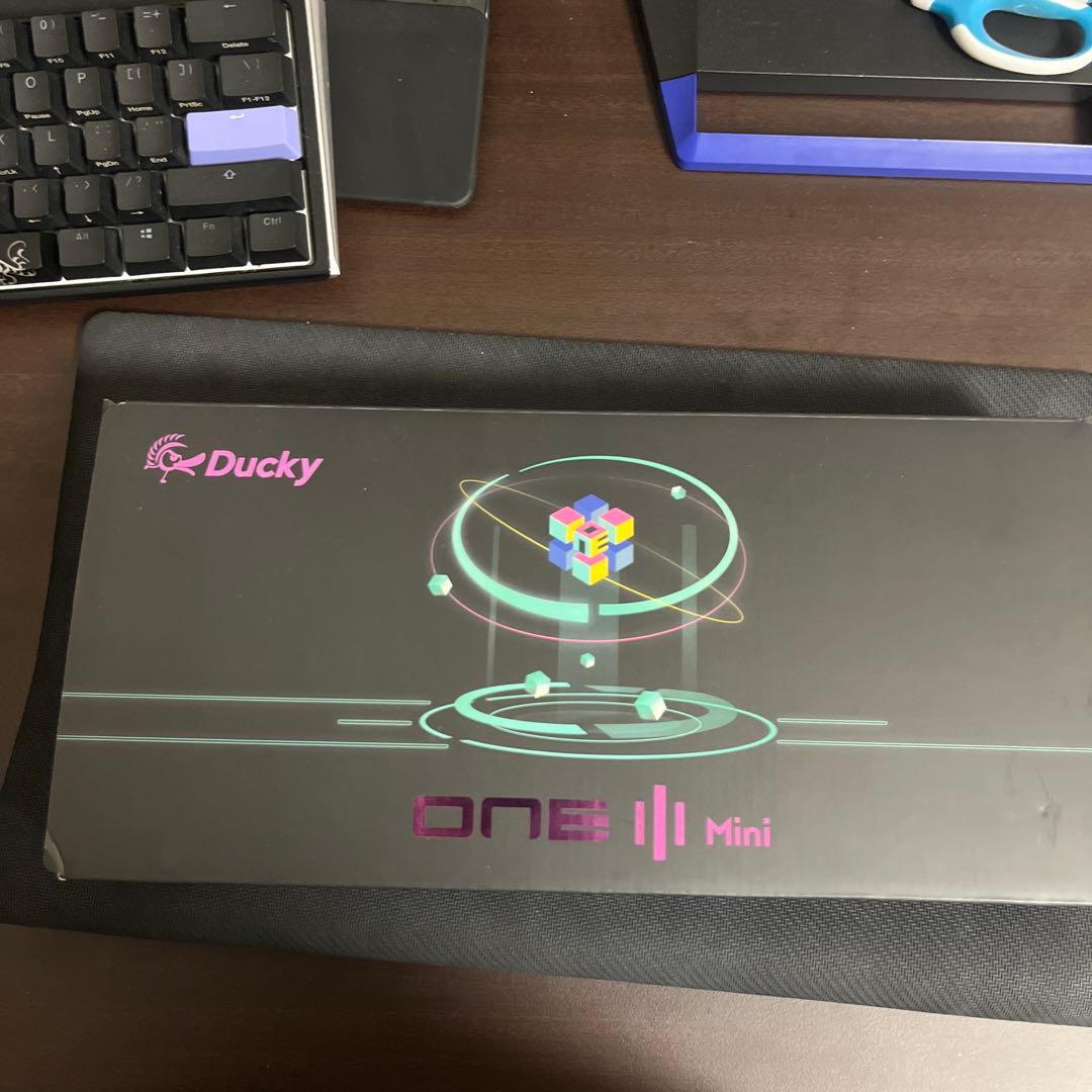 Ducky one 3 miniキーボード
