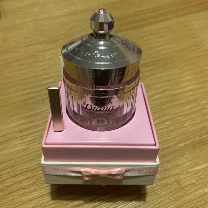 Diana  ディアナージュ　プレステージ　クリーム【USED】