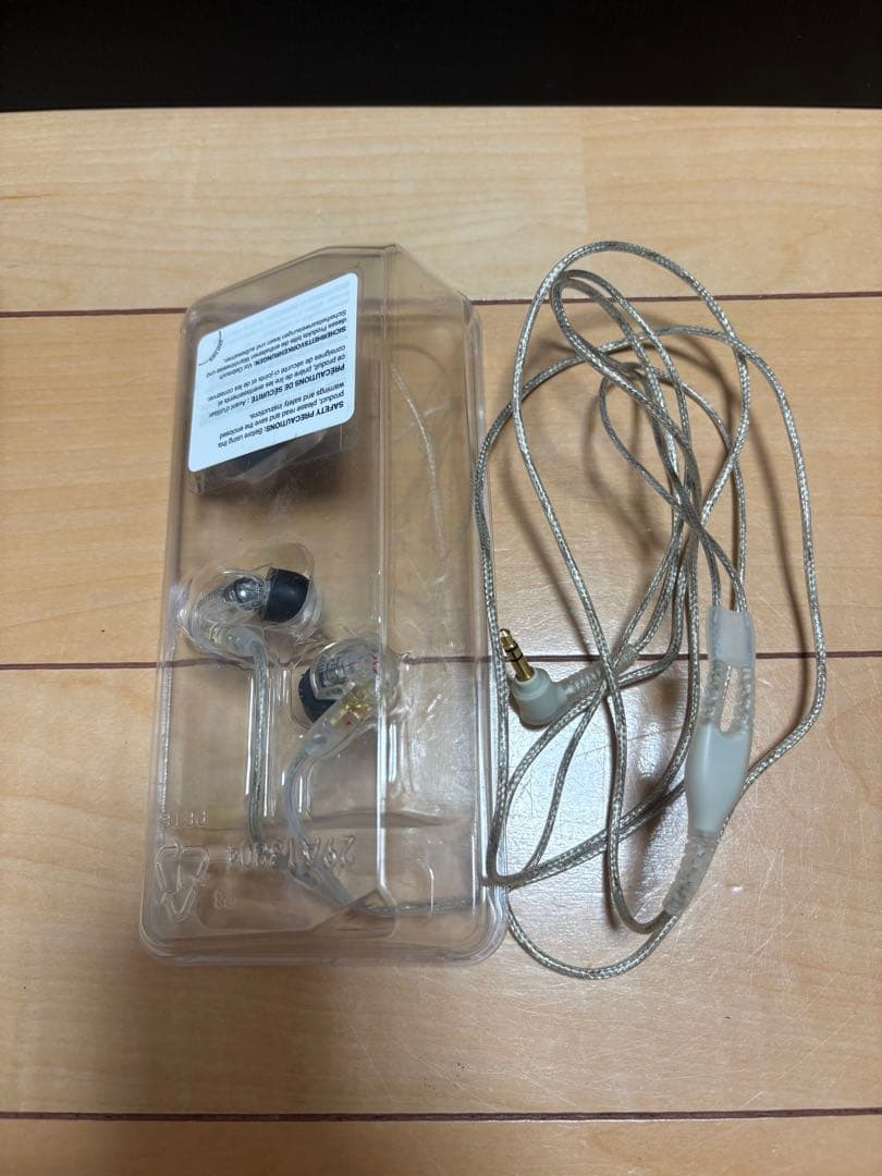 SHURE イヤホン se215