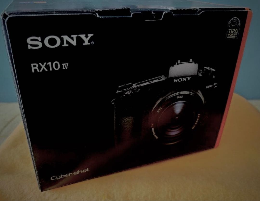 SONY Cyber−Shot RX DSC-RX10M4