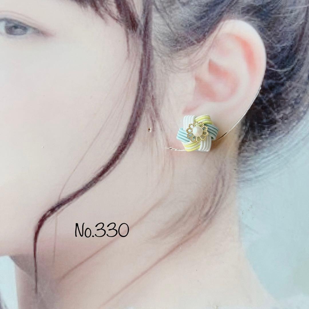 *六角形のピアス*【No.330】