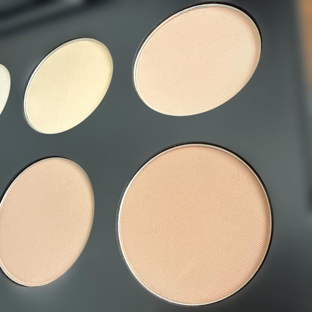 MAC スタジオフィックス スカルプト&シェイプ コントアーパレット ライト