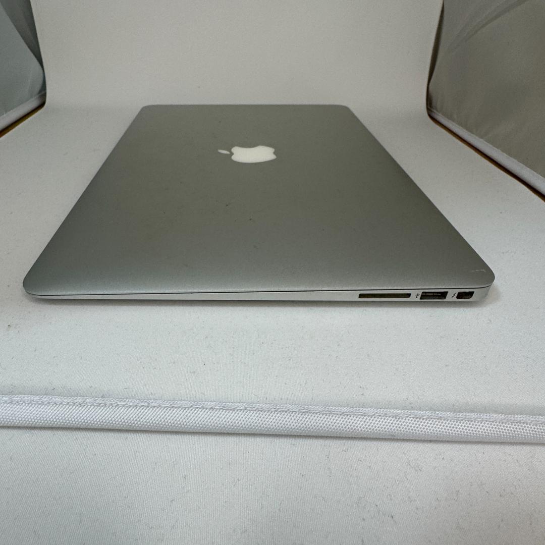 MacBook Air 13インチ 256GB 4GB Mid 2013