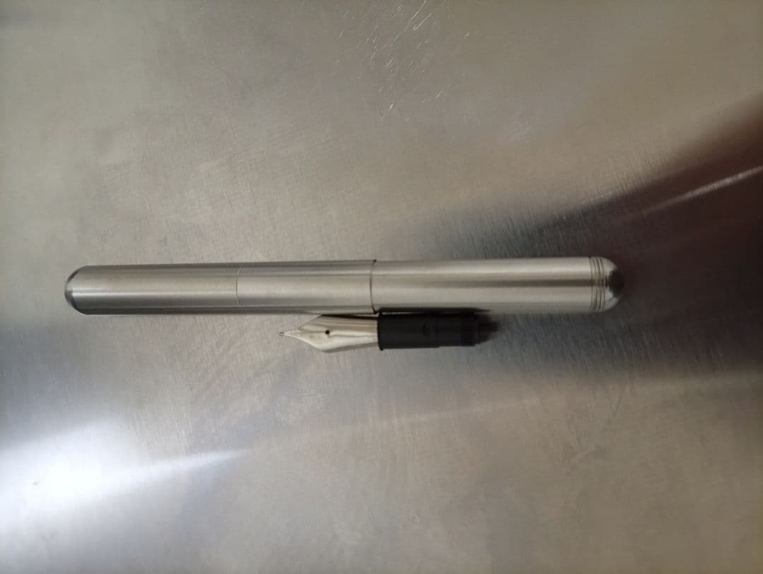 カヴェコ　スプラ　kaweco supra EFとBBのニブ