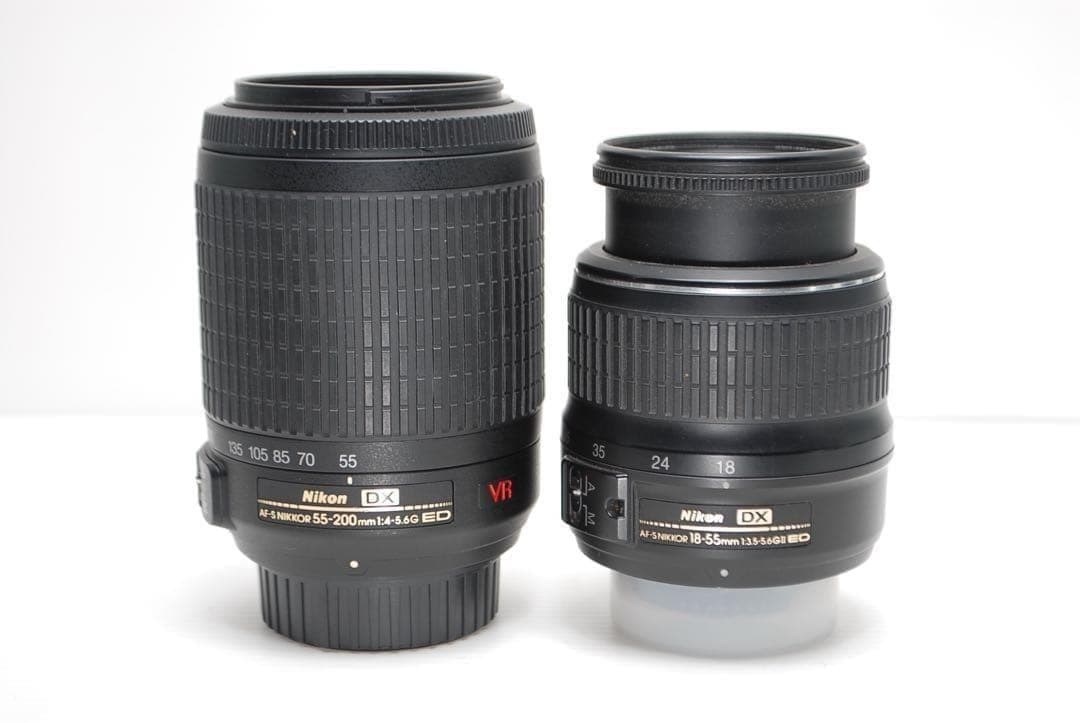 ⭐︎Nikon D3200⭐︎付属品豊富 コンパクトで軽量モデル 望遠レンズ付き