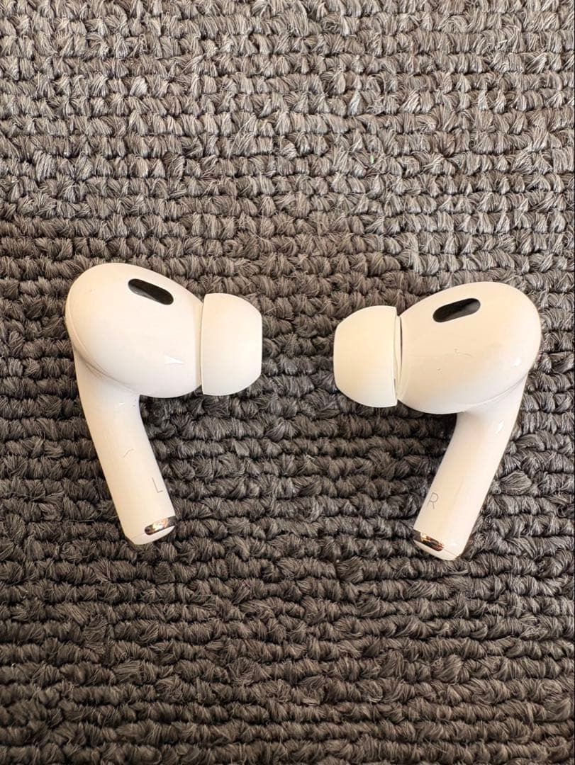 AirPods Pro 第2世代 USB-Cモデル おまけケース付