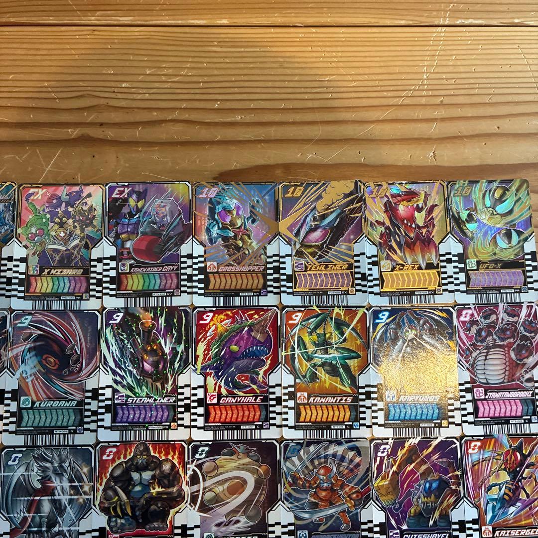 仮面ライダーガッチャード　ライドケミートレカ83枚（レア21枚、普通62枚）