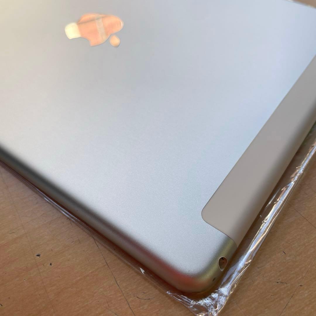 iPad Air2 32GB Cellularモデル シルバー　A1567 #2