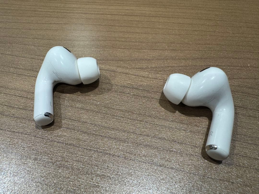 【純正・最新】AirPods Pro 3イヤホンのみ（両耳）動作確認済み