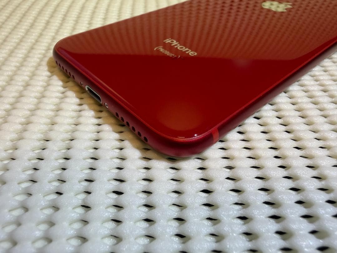 Apple iPhone 8 (PRODUCT(RED)) 64G 本体と付属品