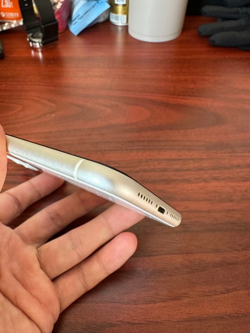 Apple iPhone 11 ホワイト　64gb