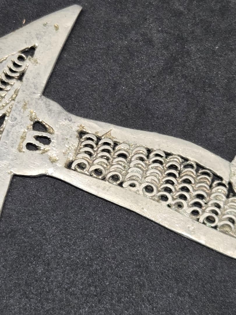 アンティーク ヴィンテージ 透かし彫り装飾アートナイフ 素材不明 約17cm