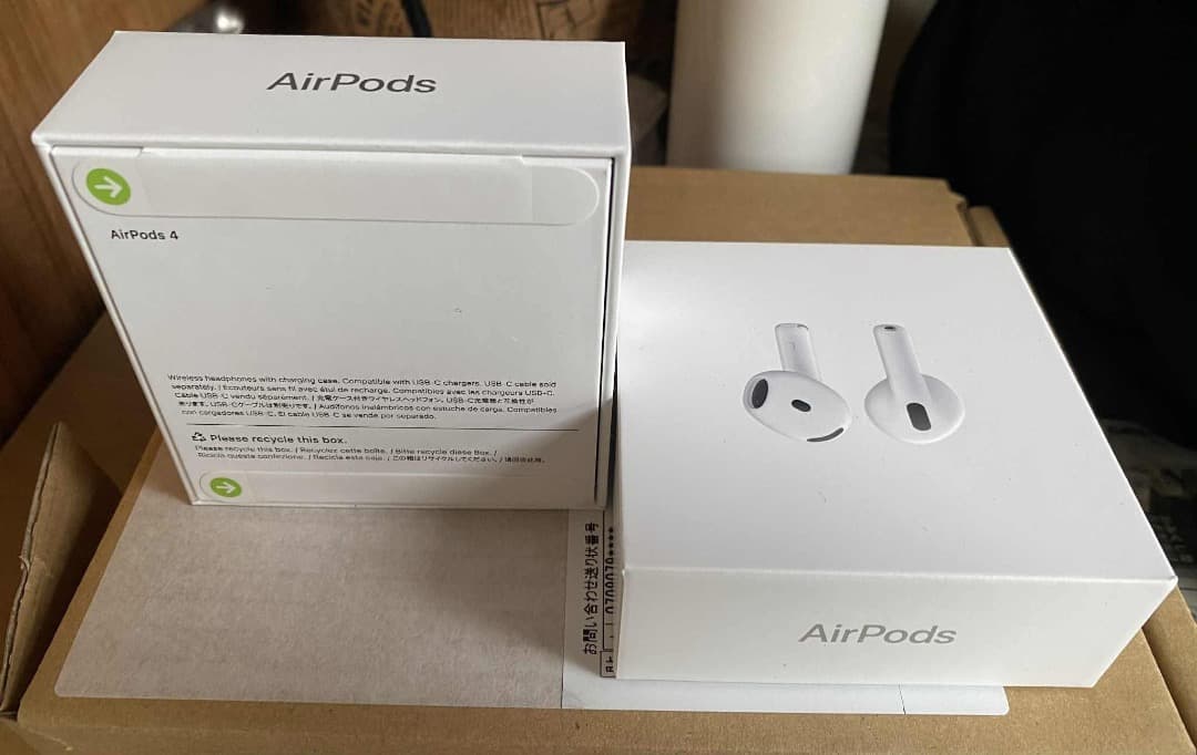 AirPods 4 USB-C充電ケース付き