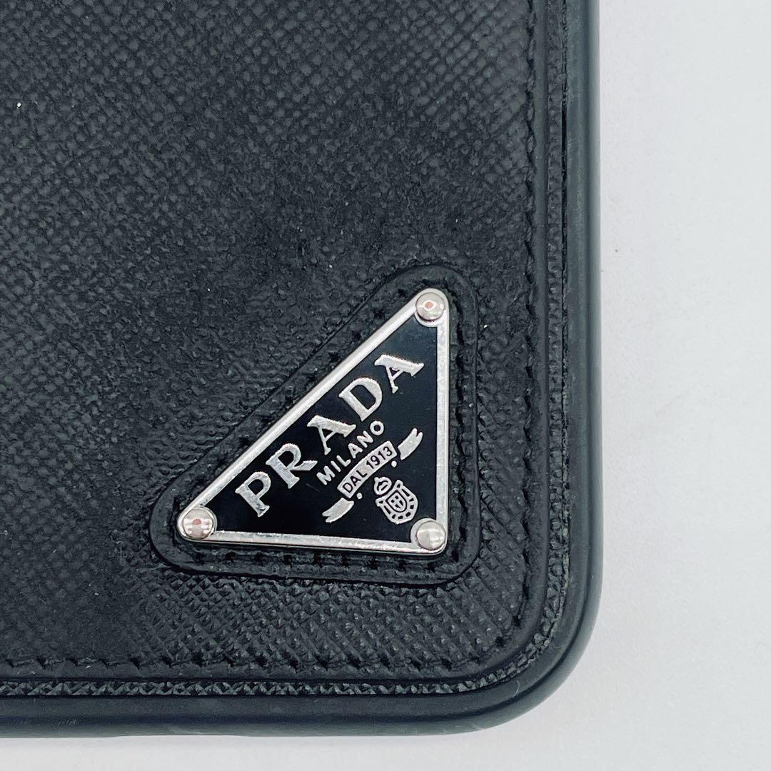 【PRADA】iPhone14 Pro用 スマホケース ブラック 三角プレート
