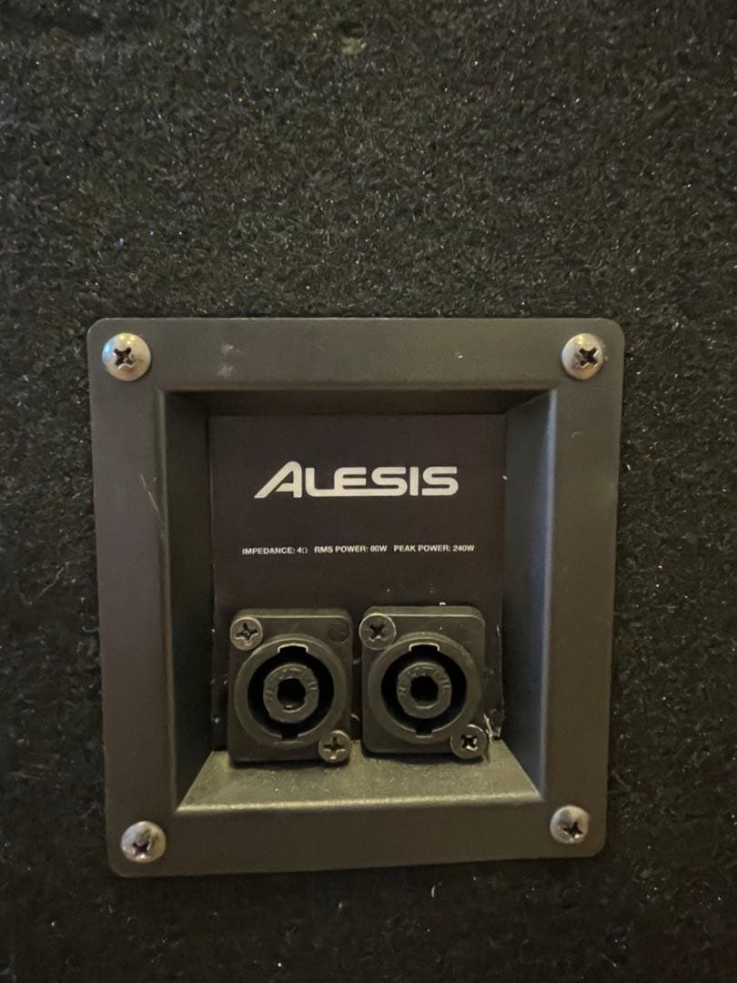 ②Alesis スピーカー(①もご購入お願いします)
