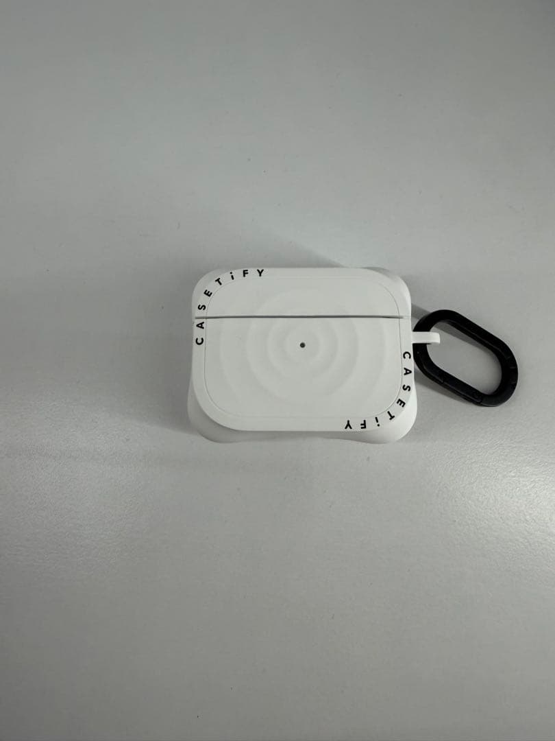 casetify iPhone17pro ウェーブシリコンケース　AirPods