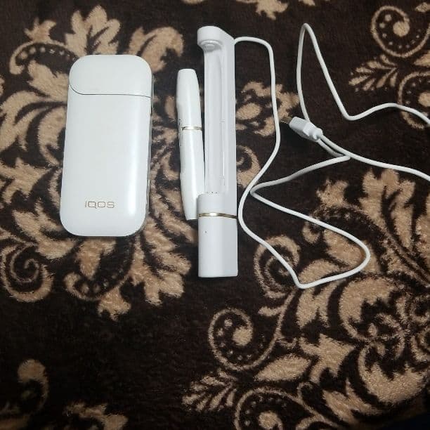 IQOSと充電器