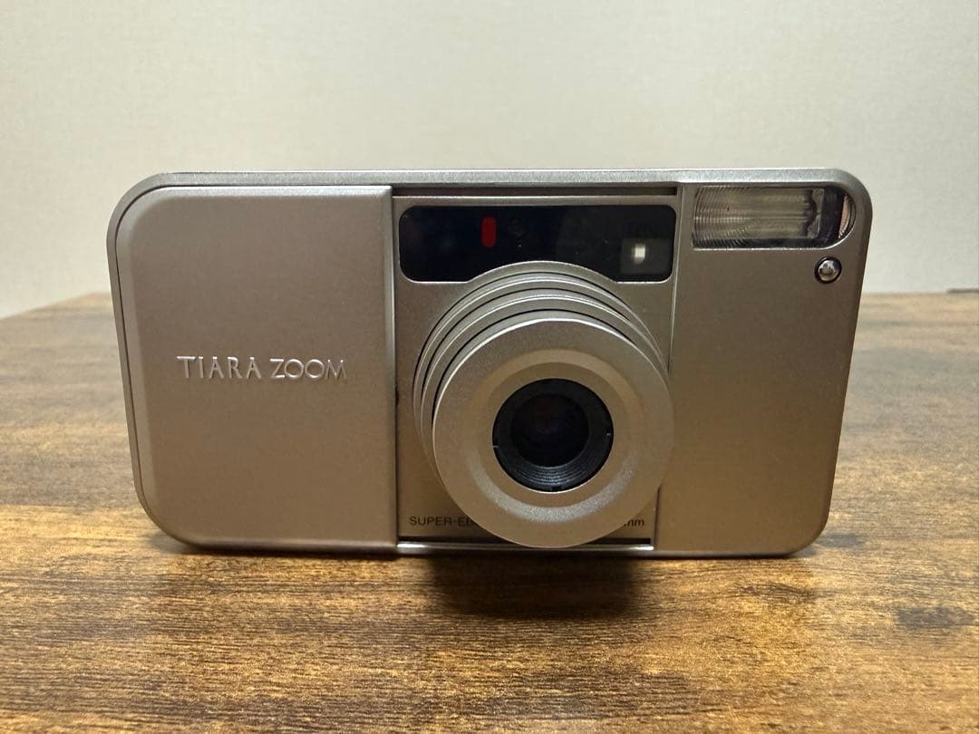 TIARA ZOOM コンパクトフィルムカメラ