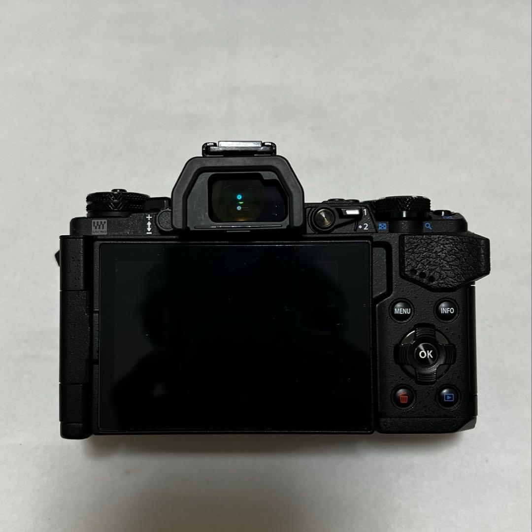 OLYMPUS OM-D ミラーレス一眼カメラセット