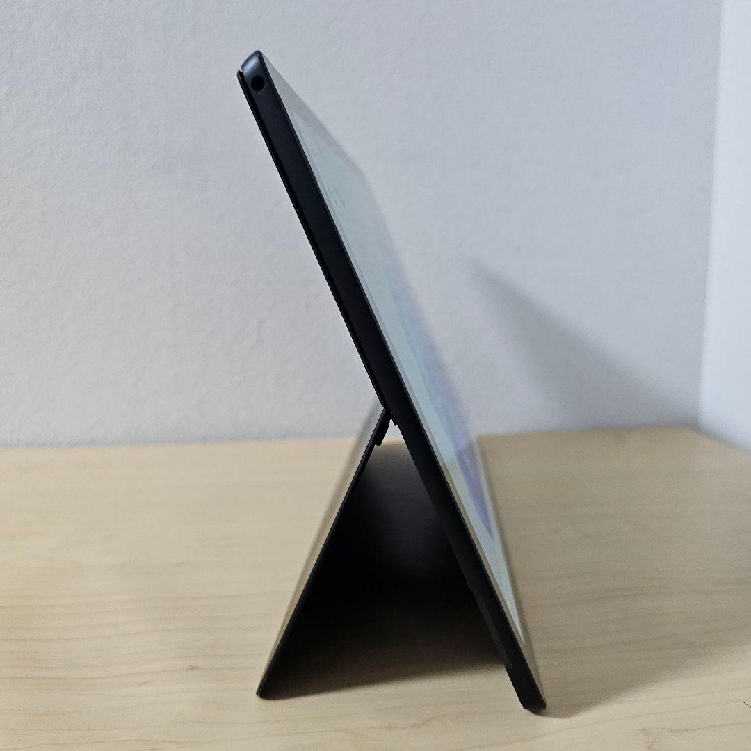 Surface Pro 7／Core i5 10世代／ブラック／ペン