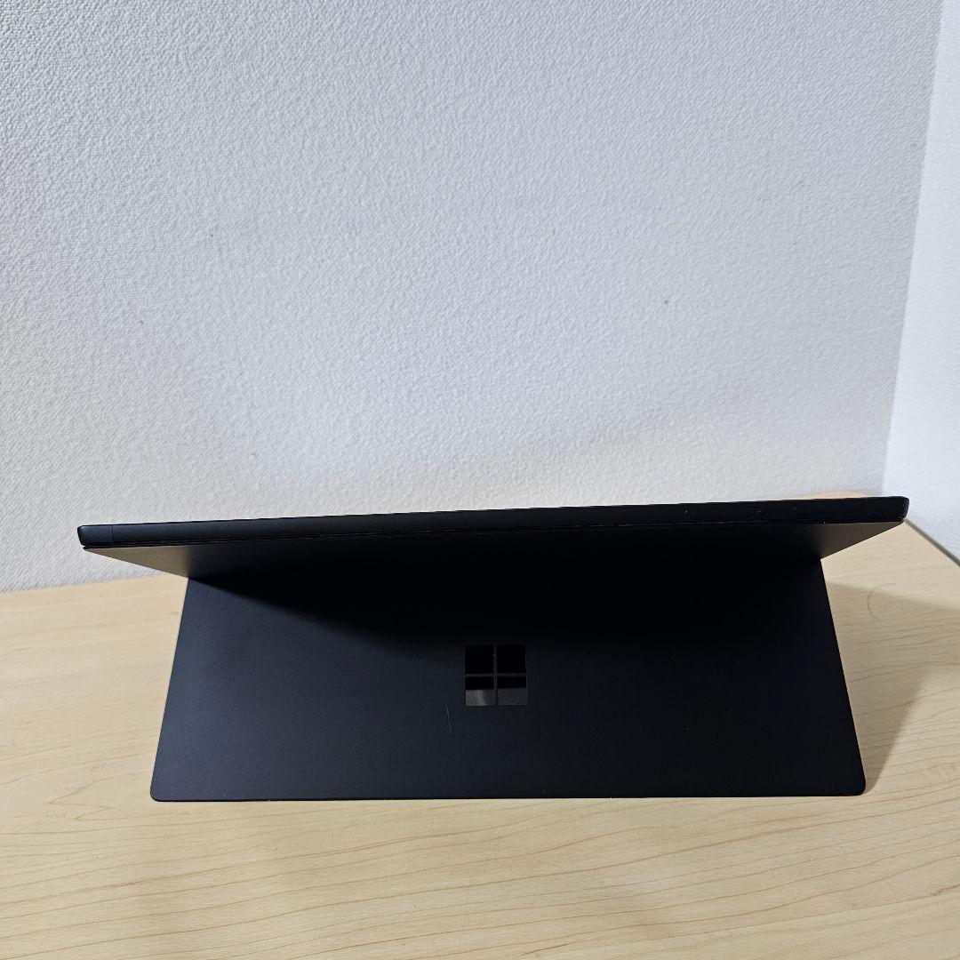 Surface Pro 7／Core i5 10世代／ブラック／ペン