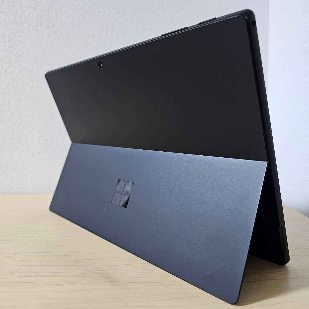 Surface Pro 7／Core i5 10世代／ブラック／ペン
