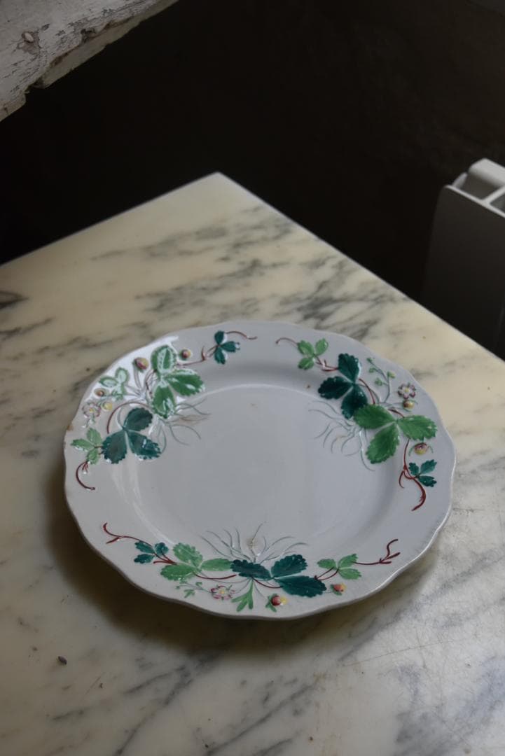 19世紀クレイユエモントロー 　いちご皿　FRAISEフランスアンティーク