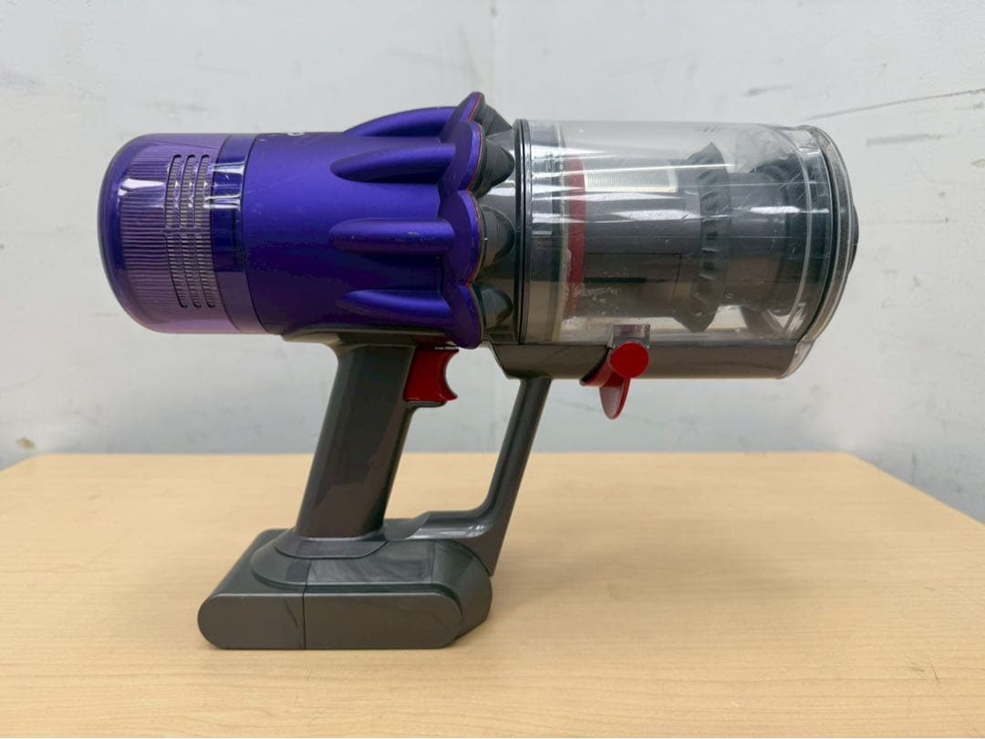 TG426☆美品☆ダイソン☆Dysyn☆SV18☆コードレス掃除機☆スタンド付