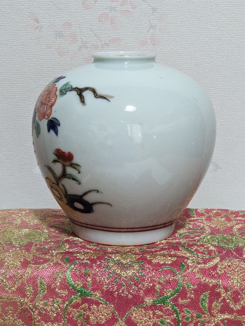 ♦酒井田柿右衛門 岩牡丹文様壺小壺 幕末〜明治時代 花器置物飾り 古美術骨董品
