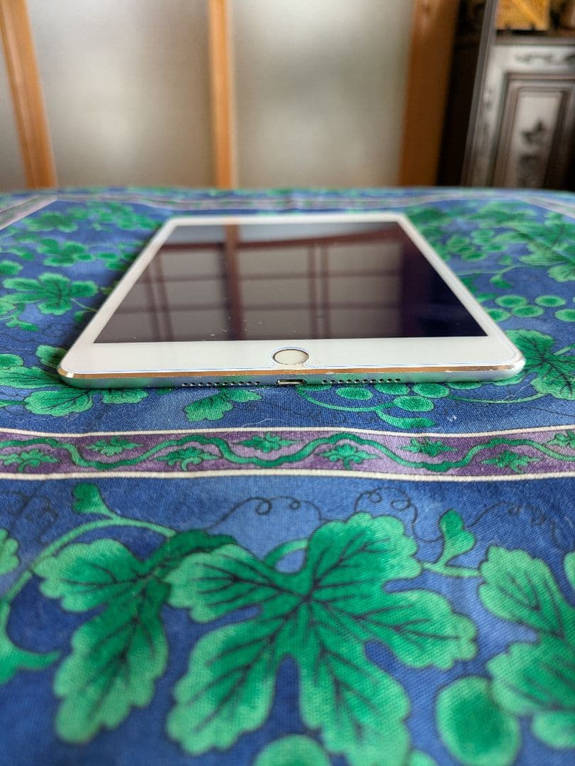 iPad mini 第4世代　64GB Wi-Fi&セルラー