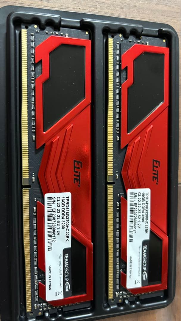 メモリー TEAMGROUP ELITE PLUS DDR4 3200MHz 32GB