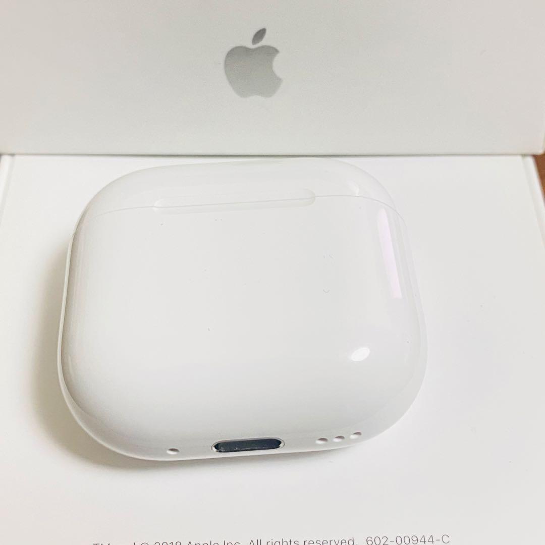 ［正規品］AirPods 4 第四世代　ケース　アイポーズ　ANC 充電器