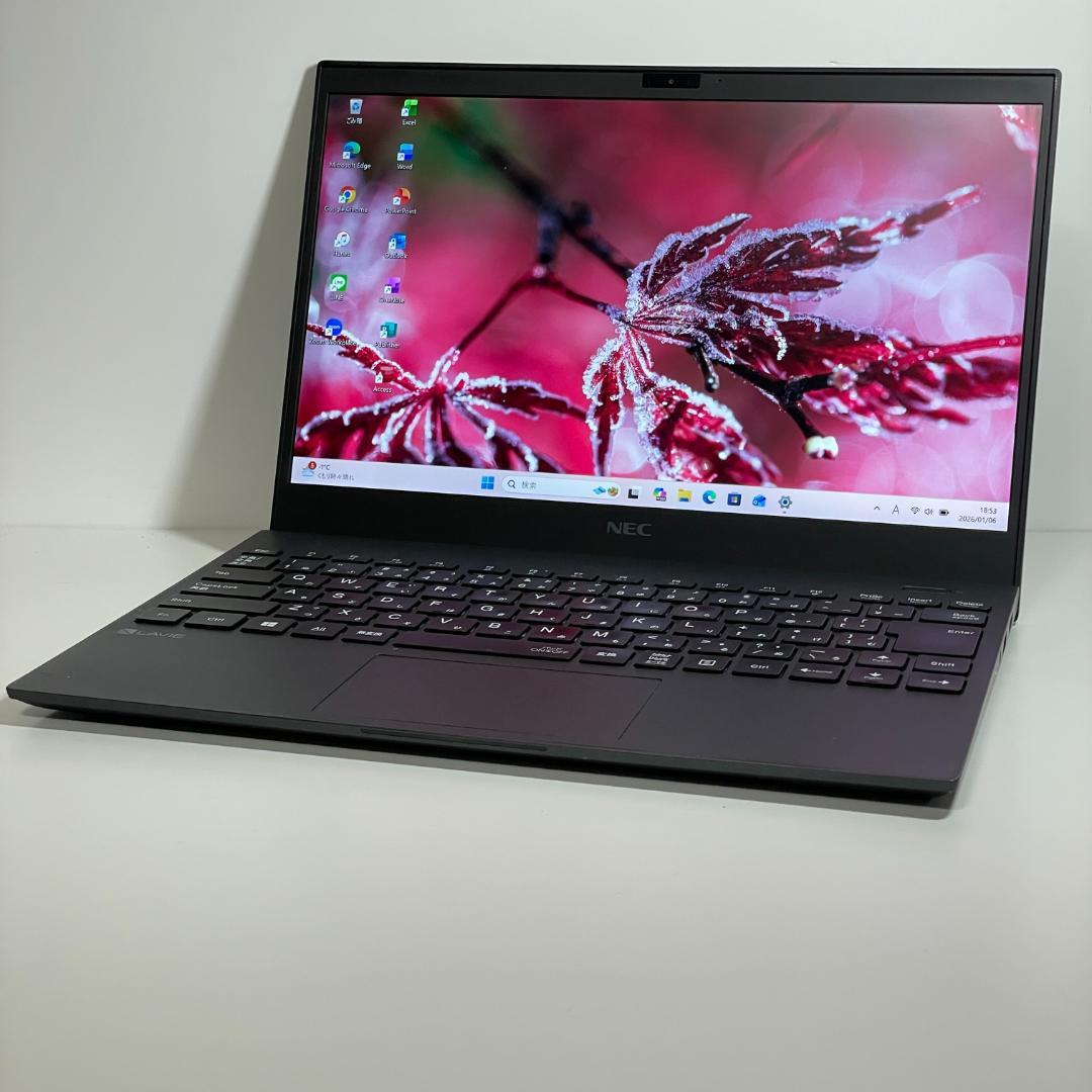 第11世代 i7 NEC LAVIE ノートPC win11 薄型 軽量 SSD