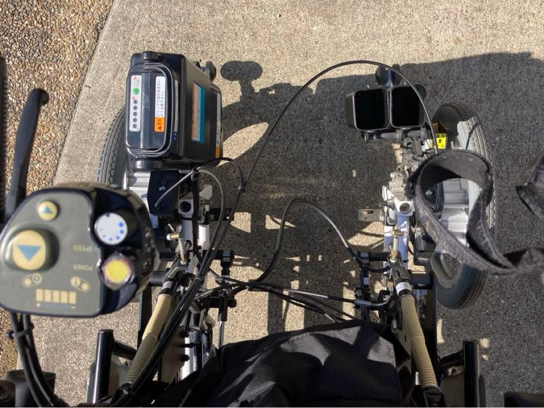電動車椅子 充電器2個&バッテリー3個、MIKIグランドフリッチャー