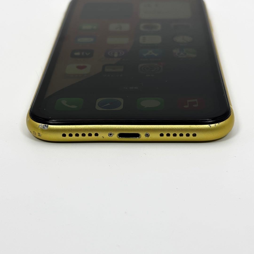 iPhone 11 64GB イエロー SIMロック解除済み 背面割れあり