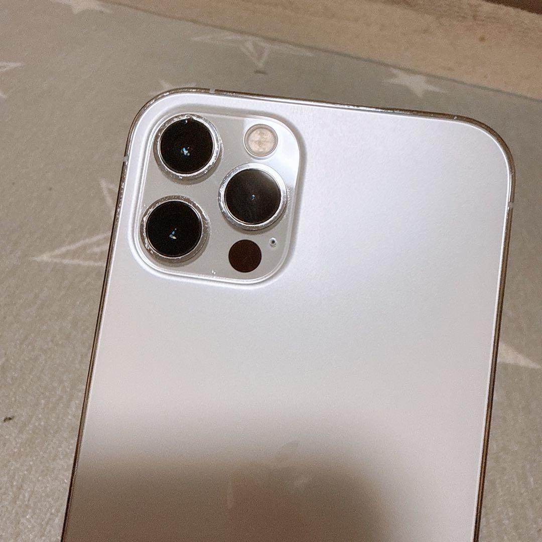 中古　Apple iPhone 12 Pro 256GB シルバー　SIMフリー